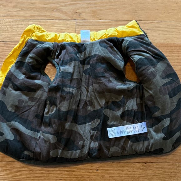 Baby Boy Carter's Yellow 3-6M Vest - Picture 2 of 7